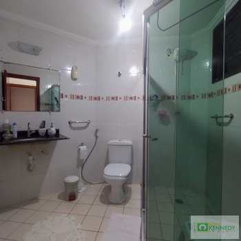 Apartamento em Praia Grande, bairro Tupi