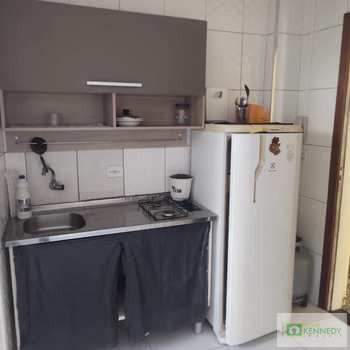 Kitnet em Praia Grande, bairro Ocian