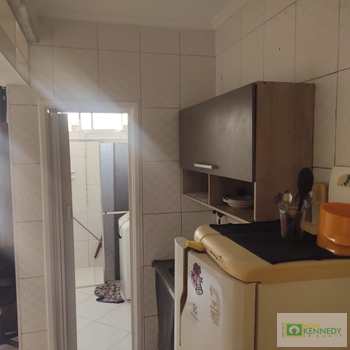 Kitnet em Praia Grande, bairro Ocian