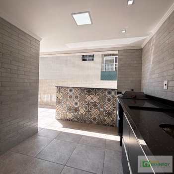 Apartamento em Praia Grande, bairro Guilhermina