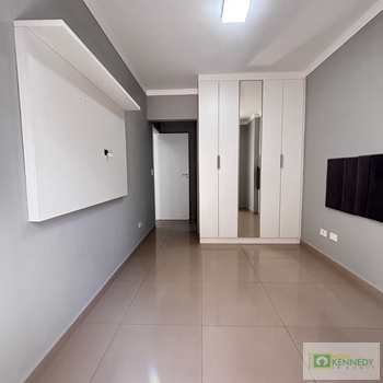 Apartamento em Praia Grande, bairro Guilhermina