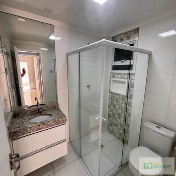 Apartamento em Praia Grande, bairro Guilhermina