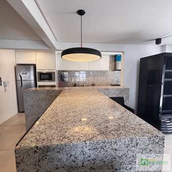 Apartamento em Praia Grande, bairro Guilhermina