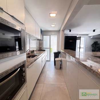 Apartamento em Praia Grande, bairro Guilhermina