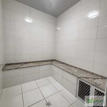 Apartamento em Praia Grande, bairro Guilhermina