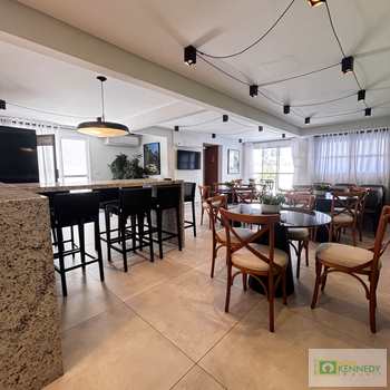 Apartamento em Praia Grande, bairro Guilhermina