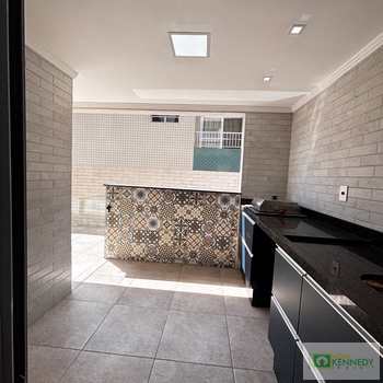 Apartamento em Praia Grande, bairro Guilhermina