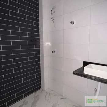 Casa de Condomínio em Praia Grande, bairro Sítio do Campo