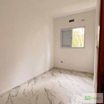 Casa de Condomínio em Praia Grande, bairro Sítio do Campo