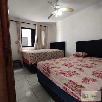 Apartamento em Praia Grande, bairro Ocian