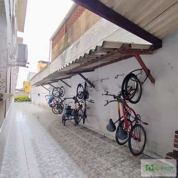 Kitnet em Praia Grande, bairro Ocian