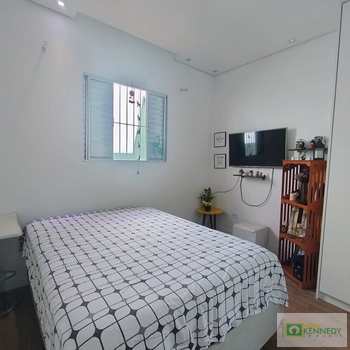 Sobrado em Praia Grande, bairro Sítio do Campo