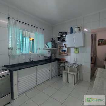 Sobrado em Praia Grande, bairro Sítio do Campo