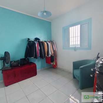 Sobrado em Praia Grande, bairro Sítio do Campo