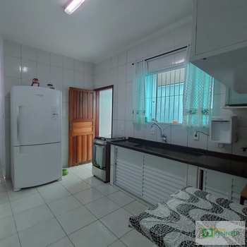 Sobrado em Praia Grande, bairro Sítio do Campo