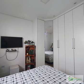 Sobrado em Praia Grande, bairro Sítio do Campo