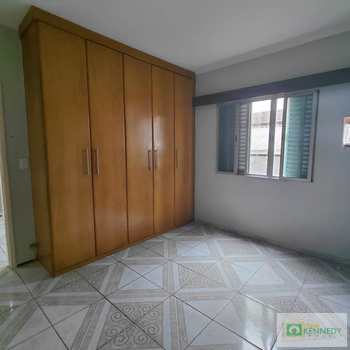 Apartamento em Praia Grande, bairro Boqueirão