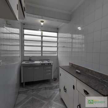 Apartamento em Praia Grande, bairro Boqueirão