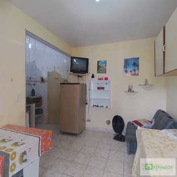 Kitnet em Praia Grande, bairro Ocian