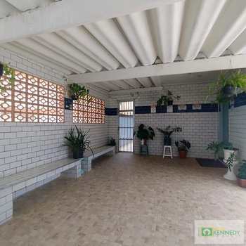 Kitnet em Praia Grande, bairro Ocian