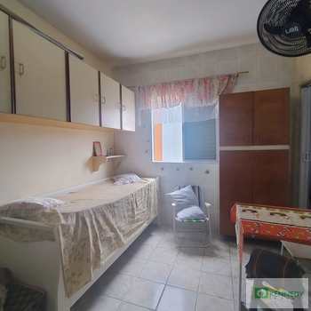 Kitnet em Praia Grande, bairro Ocian