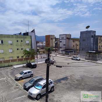 Kitnet em Praia Grande, bairro Ocian