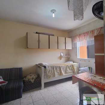 Kitnet em Praia Grande, bairro Ocian