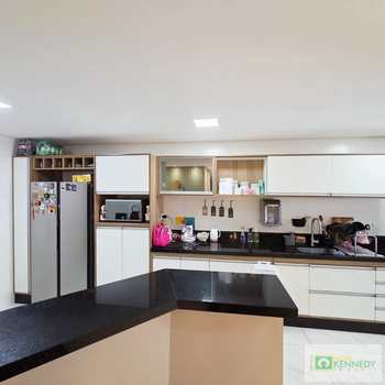 Apartamento em Praia Grande, bairro Guilhermina