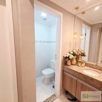 Apartamento em Praia Grande, bairro Guilhermina