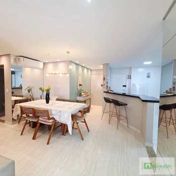 Apartamento em Praia Grande, bairro Guilhermina