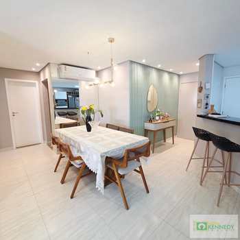 Apartamento em Praia Grande, bairro Guilhermina