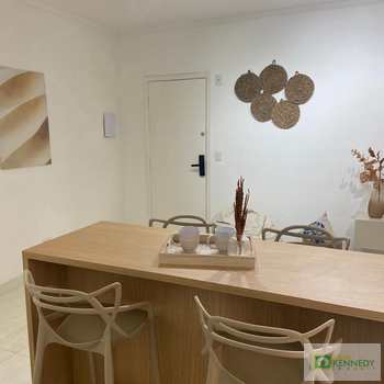 Apartamento em Praia Grande, bairro Tupi