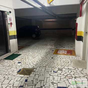 Apartamento em Praia Grande, bairro Tupi