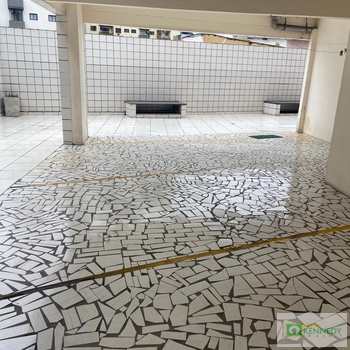 Apartamento em Praia Grande, bairro Tupi