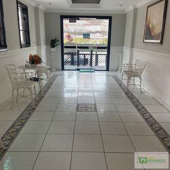 Apartamento em Praia Grande, bairro Tupi