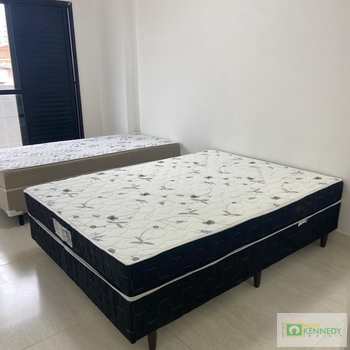 Apartamento em Praia Grande, bairro Tupi