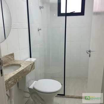 Apartamento em Praia Grande, bairro Tupi