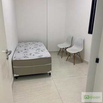 Apartamento em Praia Grande, bairro Tupi