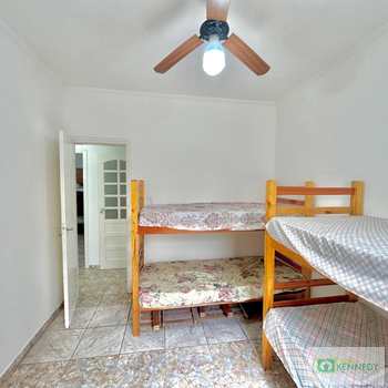 Apartamento em Praia Grande, bairro Mirim
