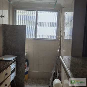 Apartamento em Praia Grande, bairro Canto do Forte