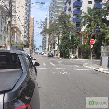 Apartamento em Praia Grande, bairro Canto do Forte