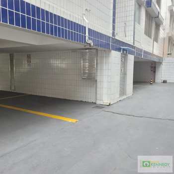 Apartamento em Praia Grande, bairro Canto do Forte