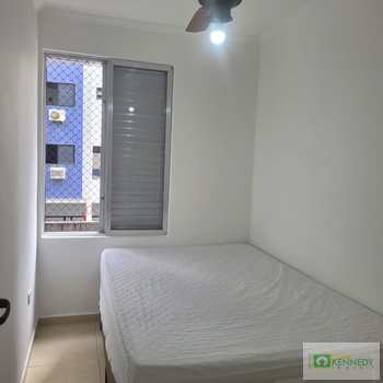 Apartamento em Praia Grande, bairro Canto do Forte