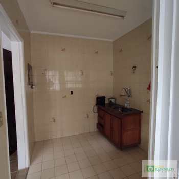 Apartamento em Praia Grande, bairro Aviação