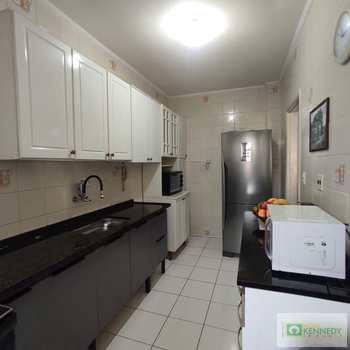 Apartamento em Praia Grande, bairro Ocian