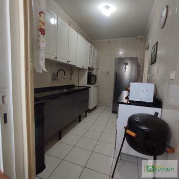 Apartamento em Praia Grande, bairro Ocian