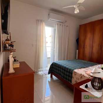 Casa de Condomínio em Praia Grande, bairro Ocian