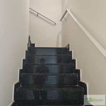 Sobrado em Praia Grande, bairro Guilhermina