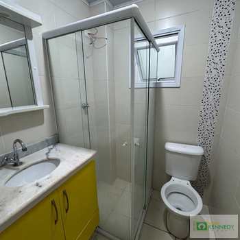 Apartamento em Praia Grande, bairro Caiçara