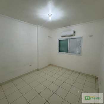 Apartamento em Praia Grande, bairro Caiçara